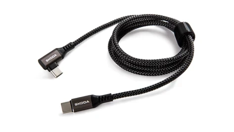 USB-C to USB-C connecting cable