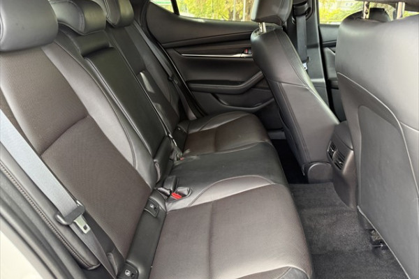 2022 Mazda 3 BP Series G20 Touring Hatch Image 5