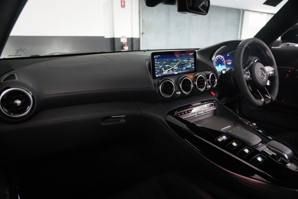2021 Mercedes-Benz AMG GT Night Edition Coupe Image 29
