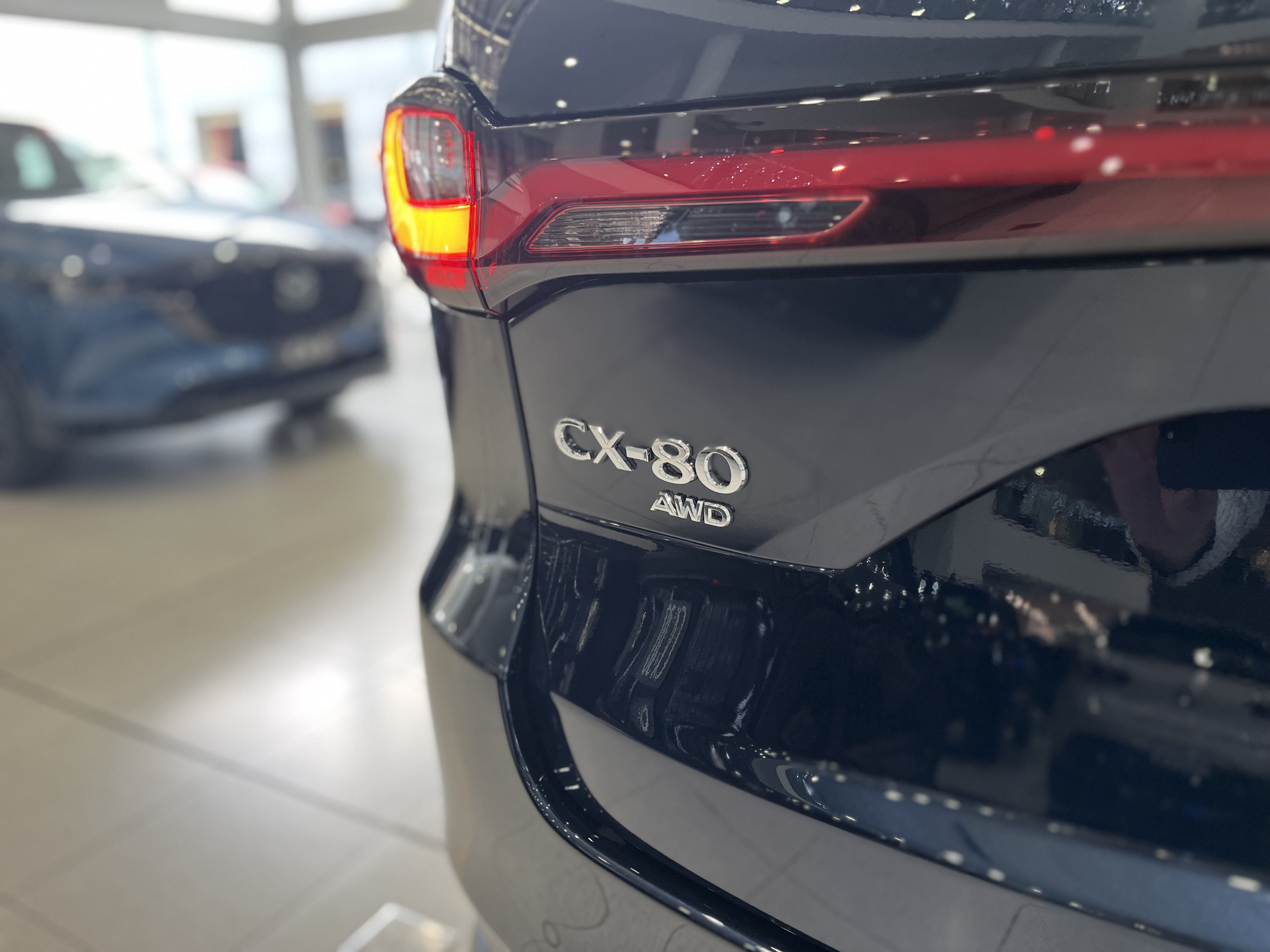 2024 Mazda CX-80 KL G40e Touring SUV Image 9