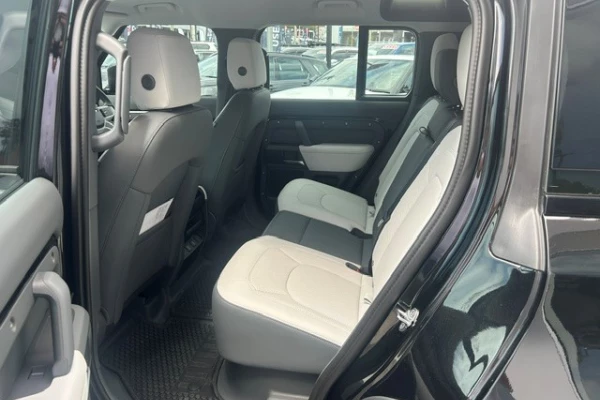 2025 MY26 Land Rover Defender L663 110 D250 S SUV Image 14