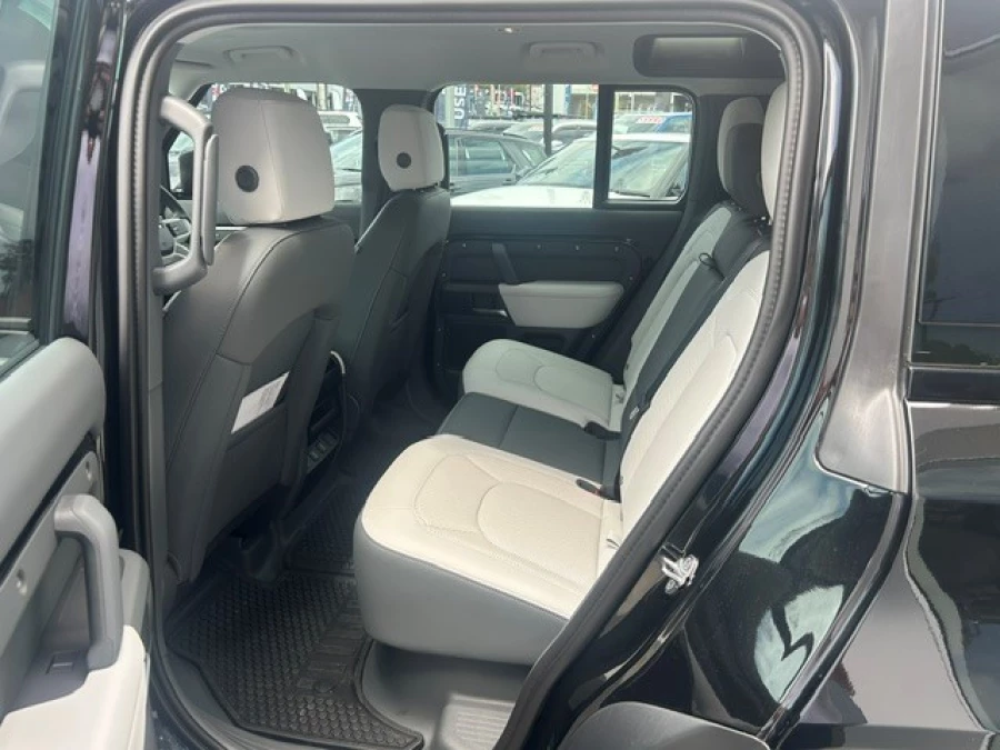 2025 MY26 Land Rover Defender L663 110 D250 S SUV Image 14