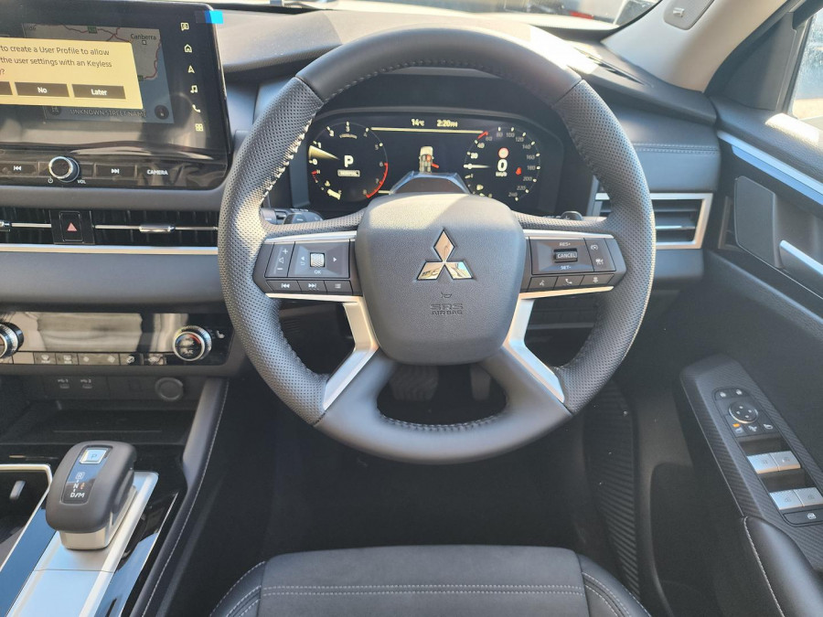 2025 Mitsubishi Outlander ZM LS SUV Image 10