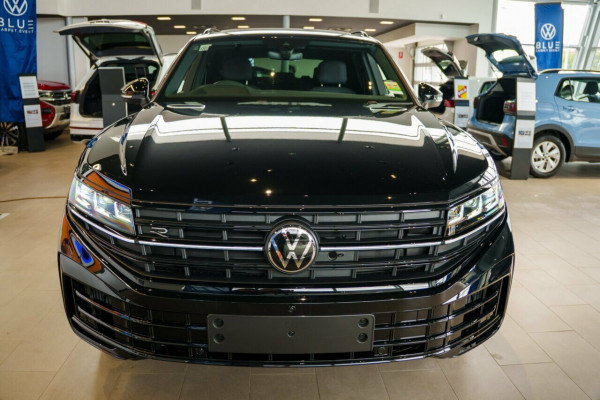 2025 Volkswagen Touareg RC R SUV Image 5
