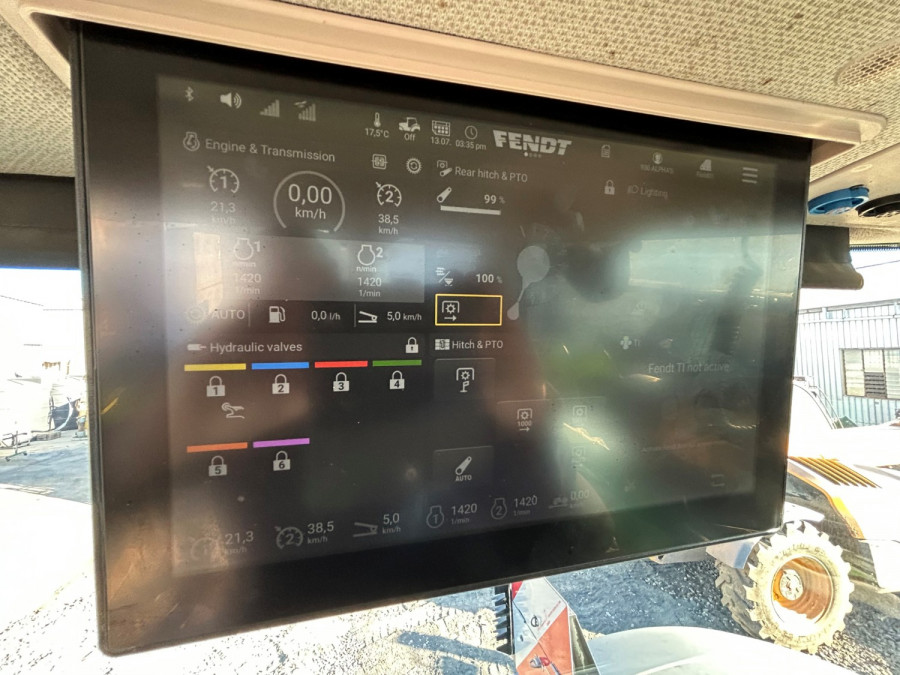 2024 Fendt 930 Vario Vario 4WD & FWA Image 10