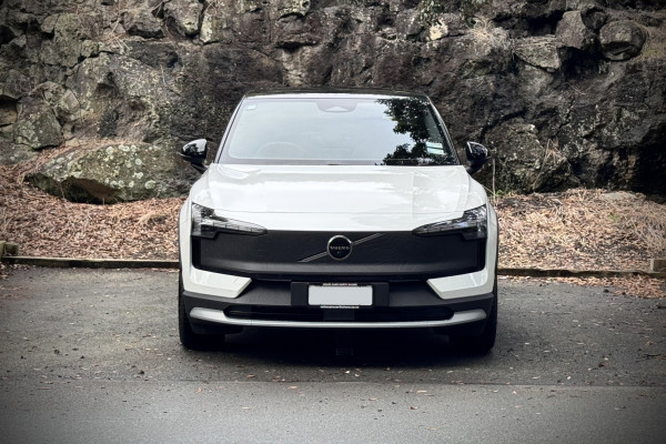 2026 Volvo EX30 Cross Country  Ultra Twin Motor Performance SUV Image 2