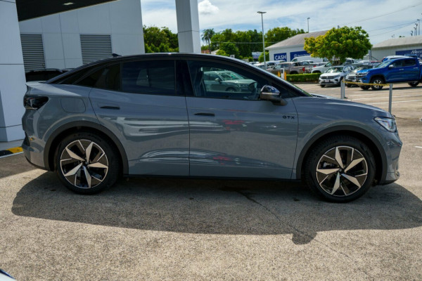 2025 Volkswagen ID. 5 E2 GTX SUV Image 4