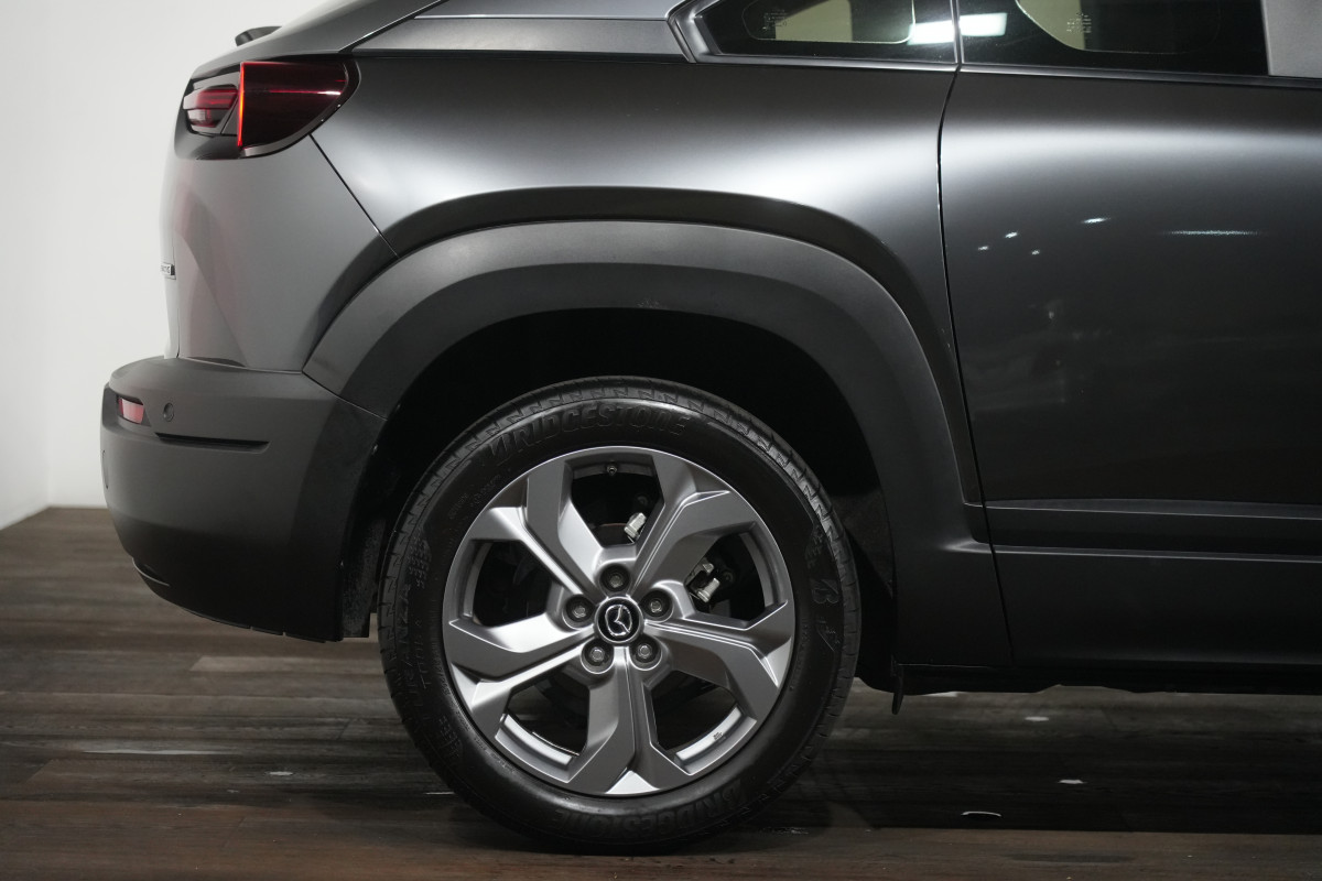 2023 Mazda MX-30 G20e Evolve SUV