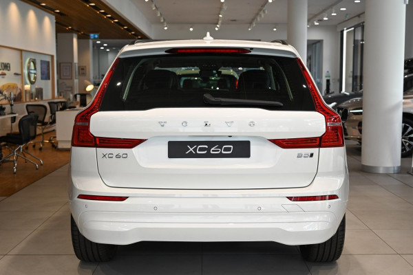 2023 Volvo XC60  Plus B5 SUV Image 4
