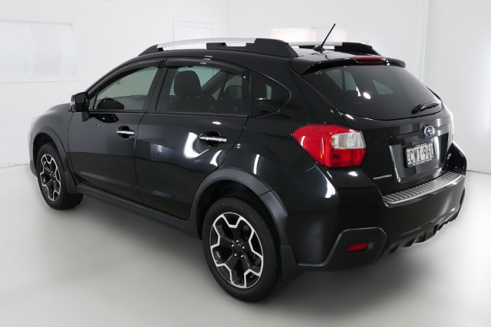 2014 Subaru XV G4-X 2.0i-S Suv Image 2
