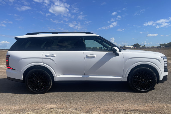 2027 Hyundai Palisade Calligraphy Black Ink SUV Image 2