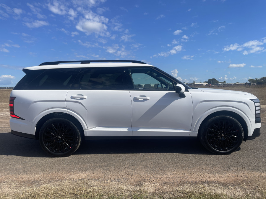 2027 Hyundai Palisade Calligraphy Black Ink SUV Image 2