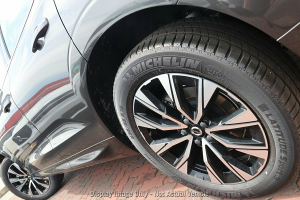 2025 Volvo XC60 UZ Plus B5 SUV Image 4