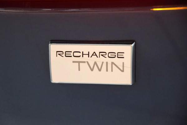 2023 Volvo C40  Recharge Twin SUV Image 6