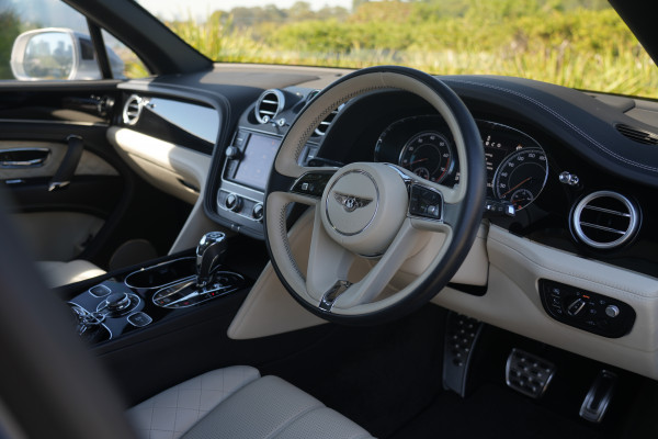 2017 Bentley Bentayga W12 SUV Image 10