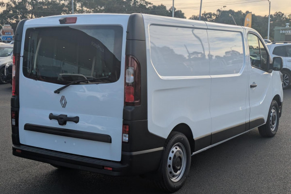 2026 Renault Trafic X82 Pro Van Image 8