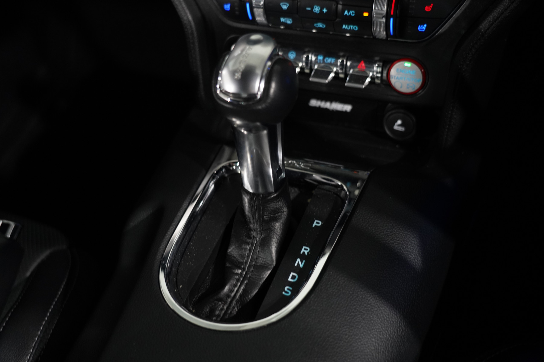 2016 Ford Mustang Fastback Gt 5.0 V8 Coupe Image 16