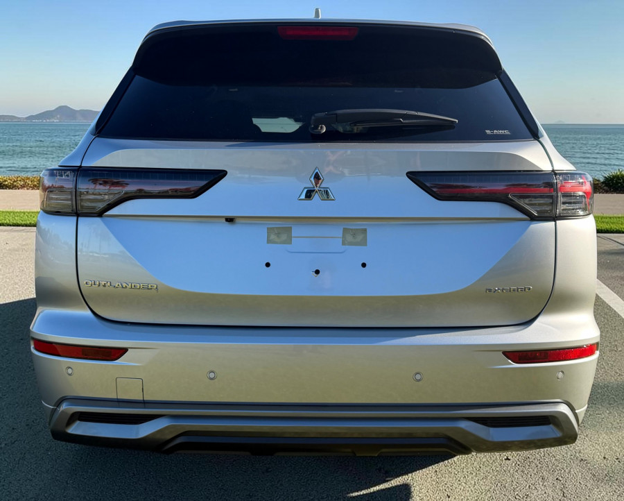 2025 Mitsubishi Outlander ZM Exceed SUV Image 7