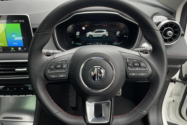 2025 MG HS Plug-in Hybrid Essence SUV Image 17