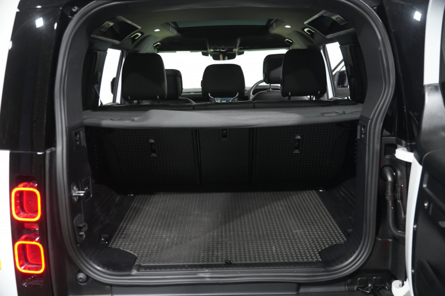 2025 Land Rover Defender L663 110 D350 X-Dynamic HSE SUV Image 21