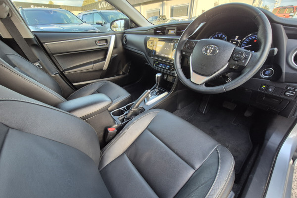 2018 Toyota Corolla ZRE172R ZR Sedan Image 13