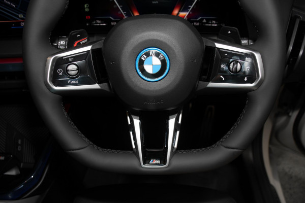 2026 BMW X3 G45 30e xDrive SUV image 12