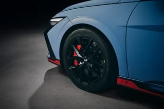 18" N2 Gloss Black Alloy Wheel SET