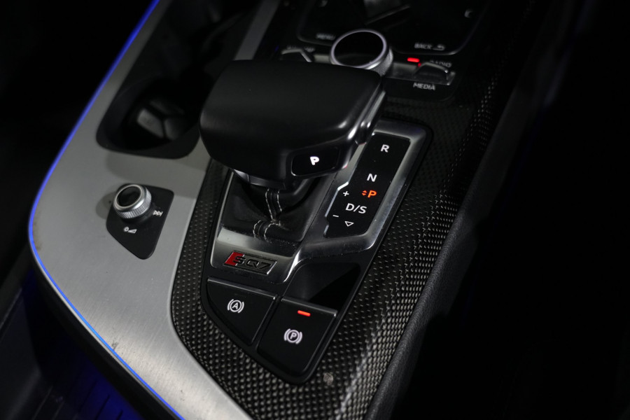 2018 Audi SQ7 TDI SUV Image 17