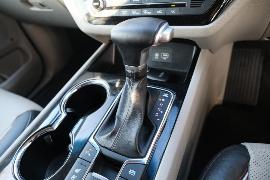 2019 Kia Carnival YP Platinum Van Image 16