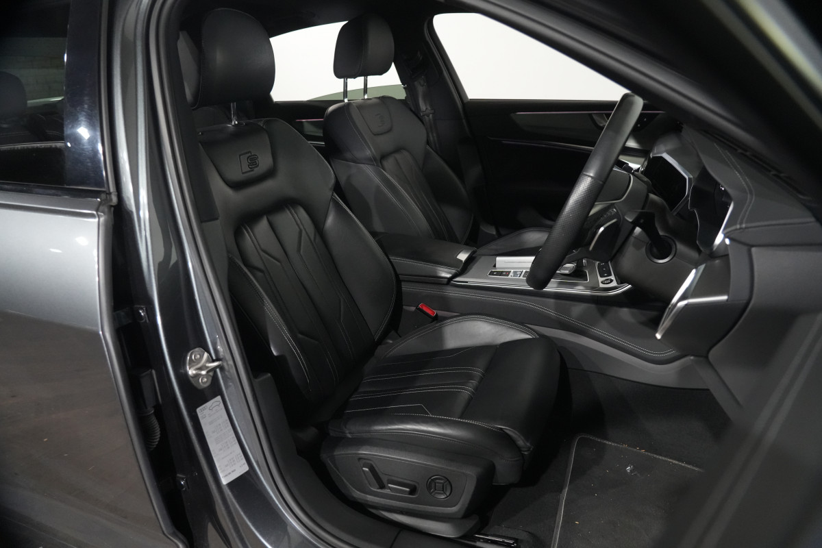 2021 Audi A6 55 TFSI S line Sedan