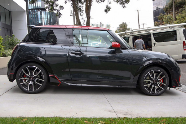 2025 MINI Cooper F66 JCW Favoured Hatch image 5