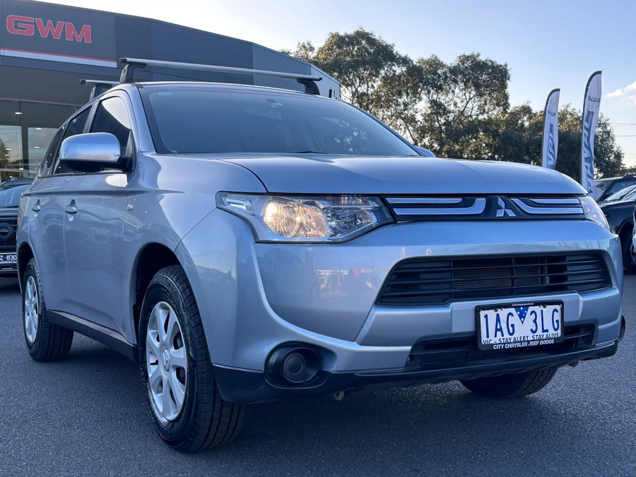 2012 MY13 Mitsubishi Outlander ZJ ES SUV Image 9