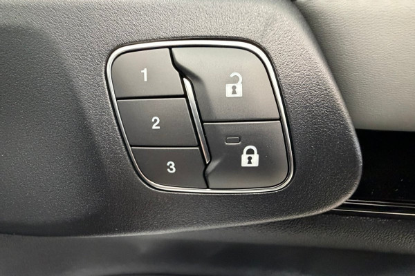 2026 MY26.5 Ford Everest UB Sport SUV Image 24
