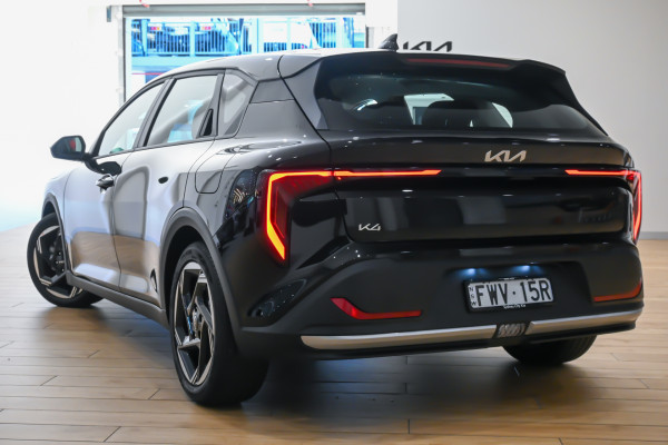 2026 Kia K4 CL4m Sport+ Hatch image 2