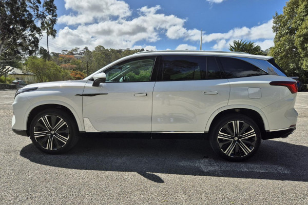 2025 MG QS IS31 Essence SUV Image 6