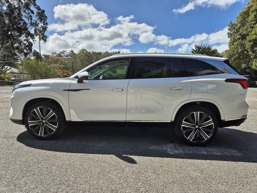 2025 MG QS IS31 Essence SUV Image 6