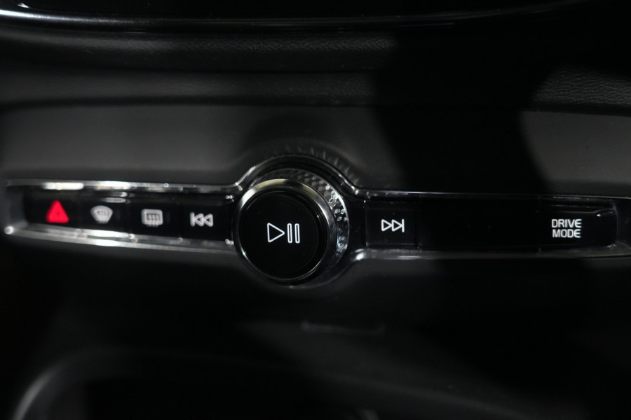 2020 Volvo XC40 XZ T4 Inscription SUV