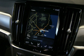 2017 Volvo S90 P Series T5 Momentum Sedan