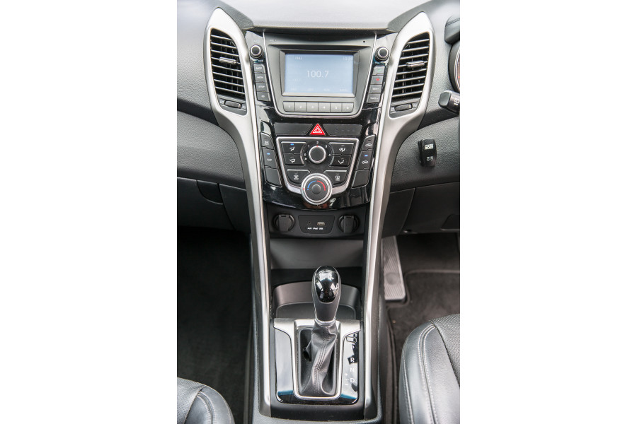 2015 MY16 Hyundai i30 GD3 Series II Active X Hatchback Image 18