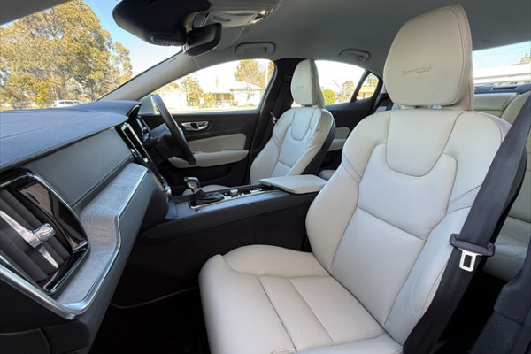 2019 MY20 Volvo S60 Z Series T5 Inscription Sedan Image 16