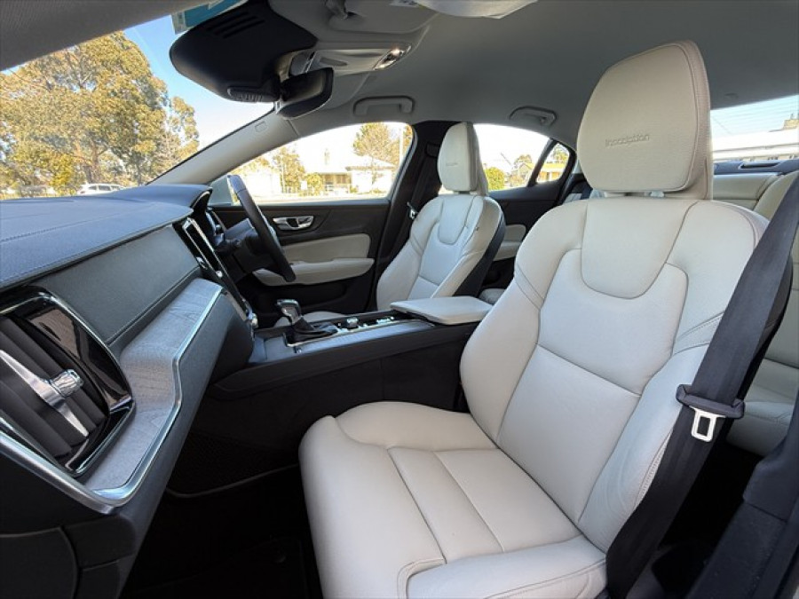 2019 MY20 Volvo S60 Z Series T5 Inscription Sedan Image 16