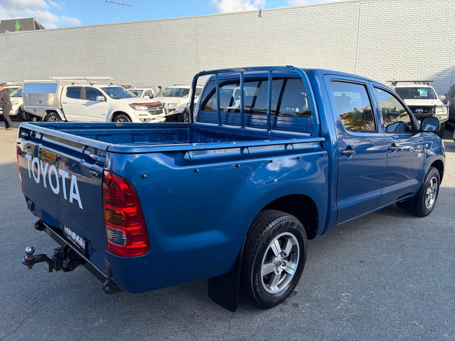 2009 MY10 Toyota HiLux TGN16R WorkMate Ute Image 8
