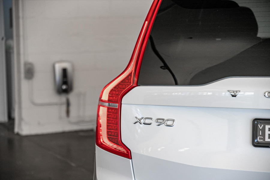 2020 Volvo XC90 L Series D5 Inscription SUV Image 9
