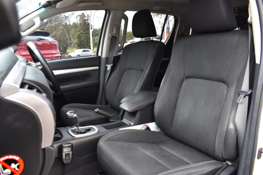 2018 Toyota HiLux  SR5 Double Cab Pick Up Image 42
