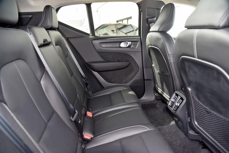 2024 MY25 Volvo XC40 XZ Plus B4 SUV Image 22