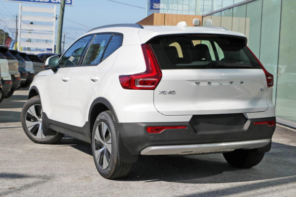 2024 MY25 Volvo XC40 XZ Plus B4 SUV Image 4
