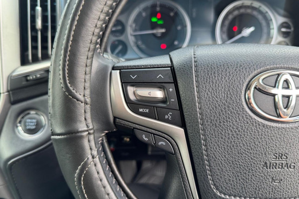 2019 Toyota LandCruiser VDJ200R VX SUV Image 23