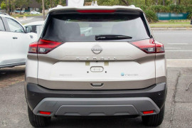 2025 Nissan X-Trail T33 ST-L e-POWER SUV image 3