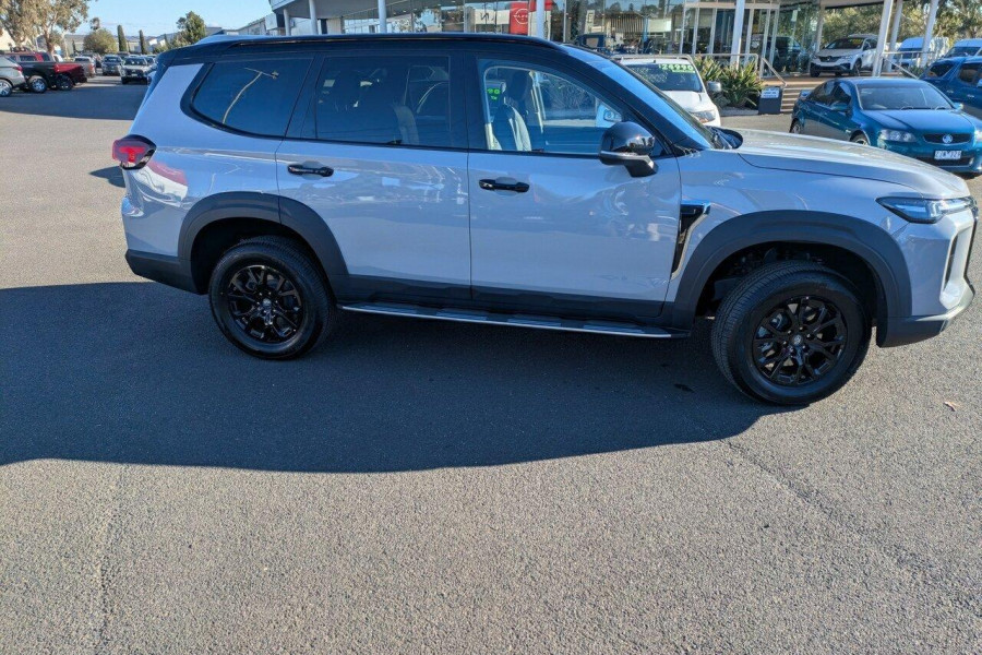 2025 LDV D90 SV9A Executive SUV Image 9