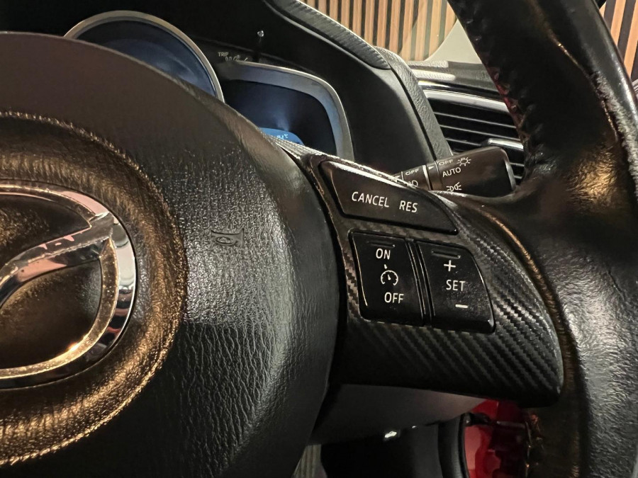 2015 Mazda 3 BM5438 SP25 Hatch Image 12